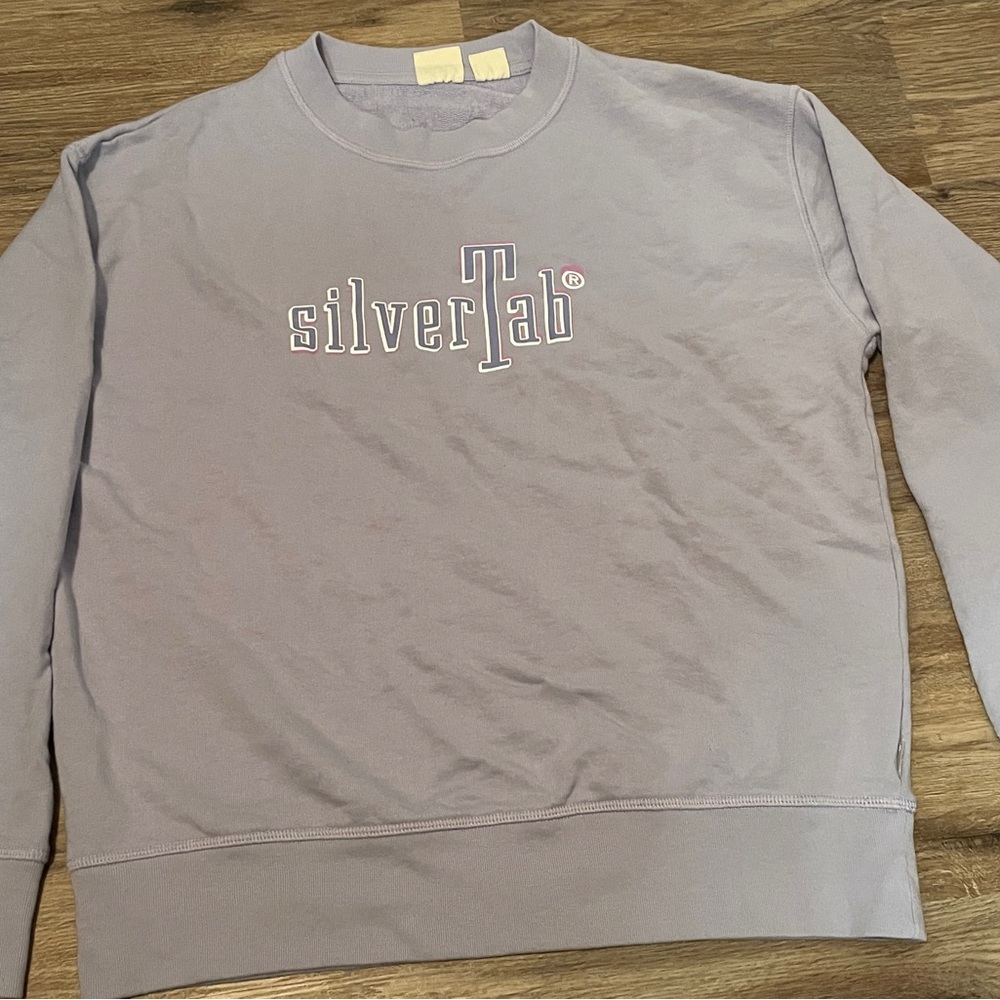 NWOT Medium Levi’s Crewneck